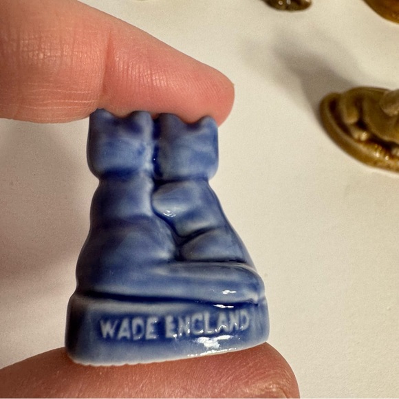 8 Wade Whimsies England Ceramic Animal figurines. - Picture 5 of 14